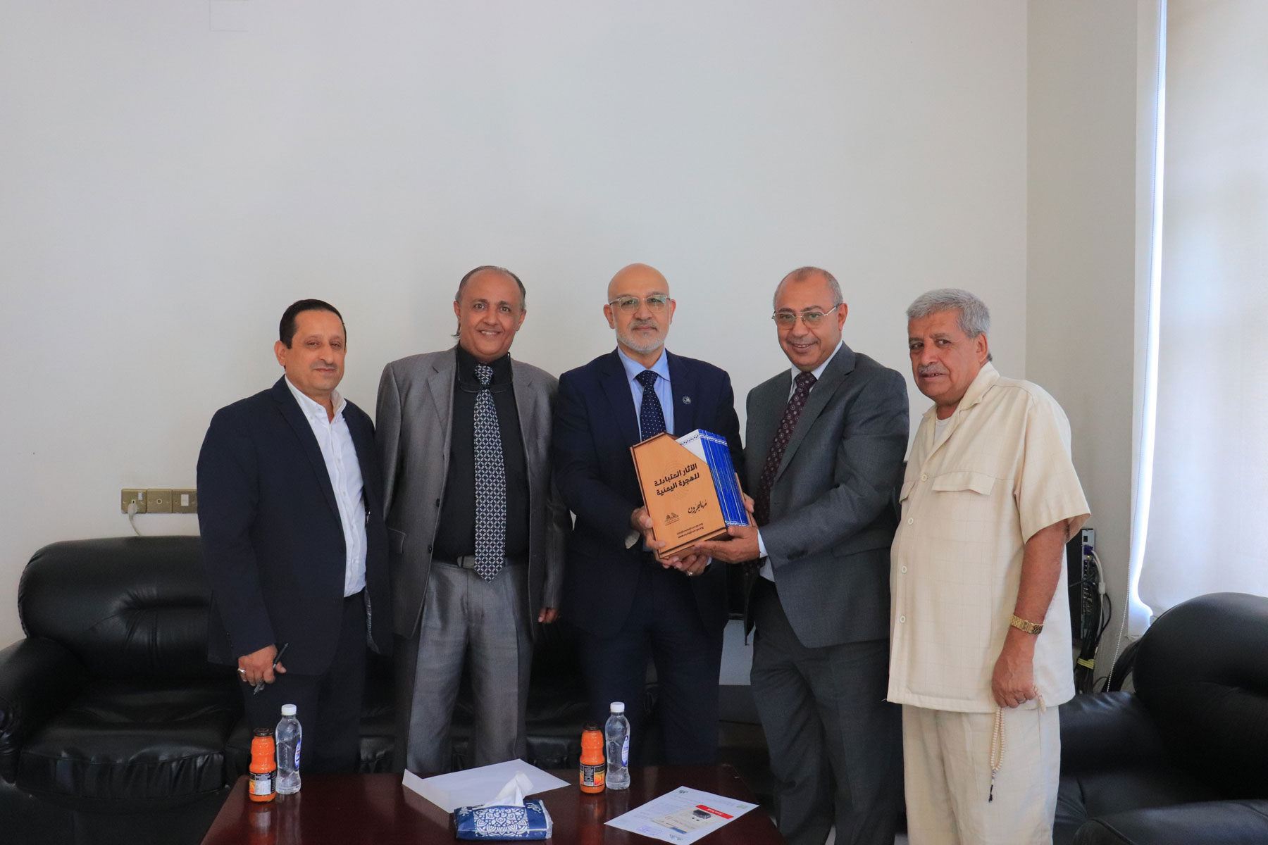 Universal Group- Head of the General Department of Consulates and Expatriates Receives the Study of Yemeni Migration-Reciprocal Impacts