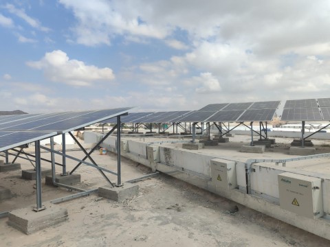 توريد وتركيب منظومة الطاقة الشمسية لمخازن الدواء بمنطقة جول مسحة المكلا